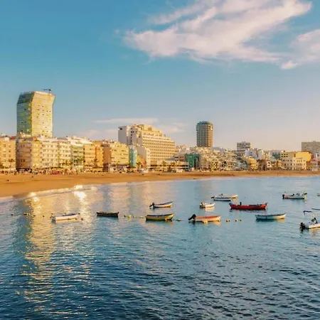 Apartment Two Bedrooms, Wifi, Close To The Restaurants And Beach