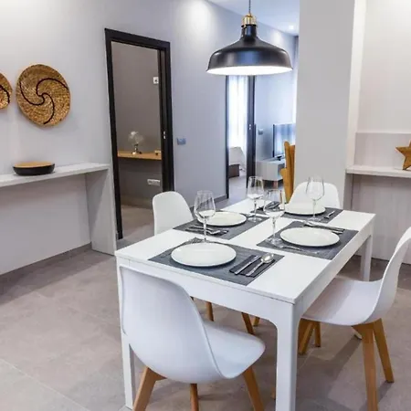 Two Bedrooms, Wifi, Close To The Restaurants And Beach Apartment